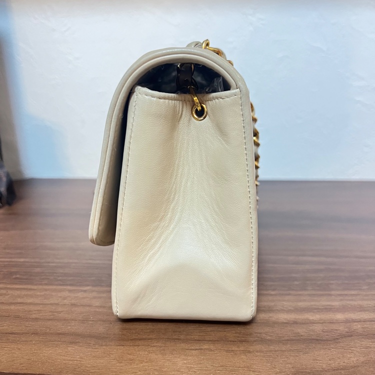 ダイアナ　マトラッセ　22cm（ブランドバッグ）の商品画像 - 査定依頼日：2026年1月7日 - 最高査定価格：500,000円