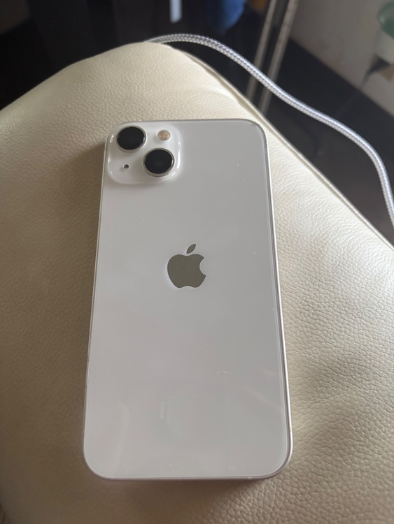 iPhone 13 128GB docomo（スマホ）の商品画像 - 査定依頼日：2026年5月8日 - 最高査定価格：40,000円