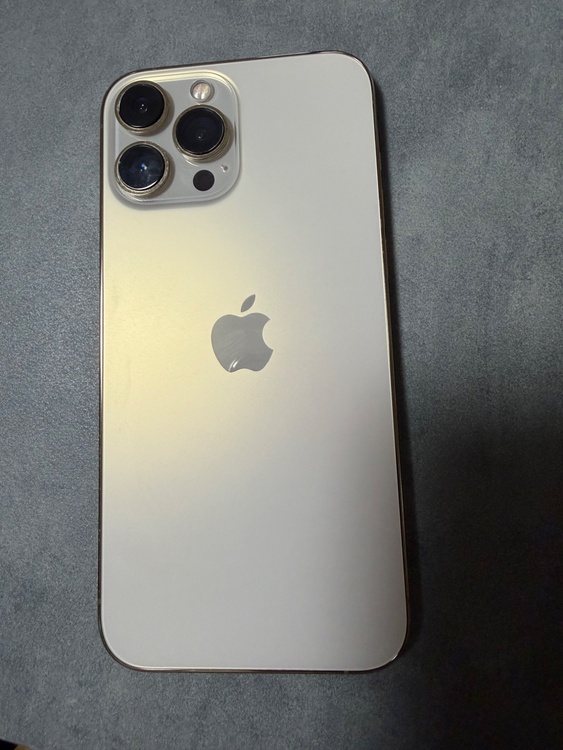 i Phone13promax（スマホ）の商品画像 - 査定依頼日：2026年2月13日 - 最高査定価格：59,000円