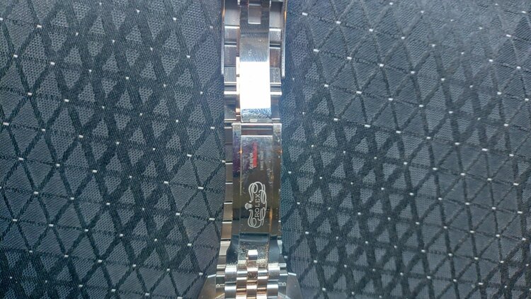 ロレックス デイトジャスト 126331（高級時計）の商品画像 - 査定依頼日：2026年1月5日 - 最高査定価格：3,070,000円