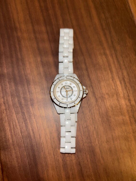 シャネル J12 （高級時計）の商品画像 - 査定依頼日：2025年1月26日 - 最高査定価格：400,000円