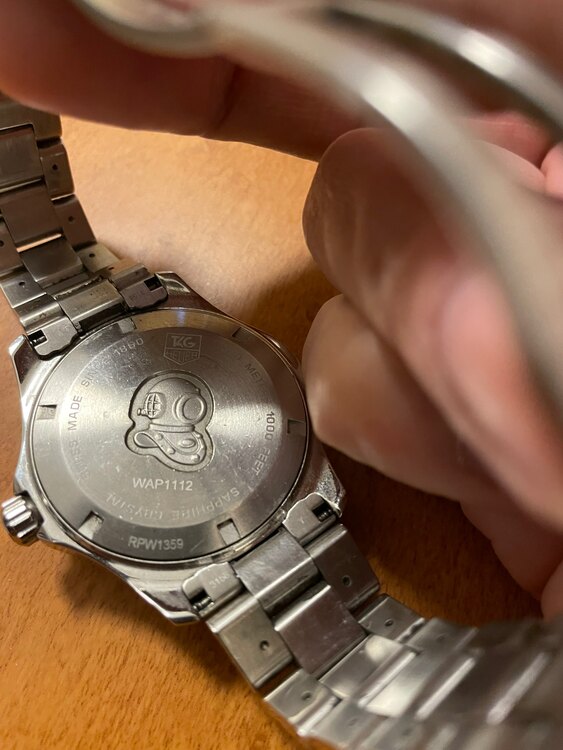 タグホイヤー アクアレーサー WAP111（高級時計）の商品画像 - 査定依頼日：2025年4月27日 - 最高査定価格：85,000円