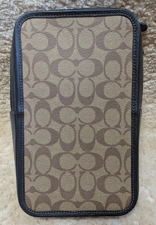 C9865（ブランドバッグ）の商品画像 - 査定依頼日：2026年3月17日 - 最高査定価格：10,000円