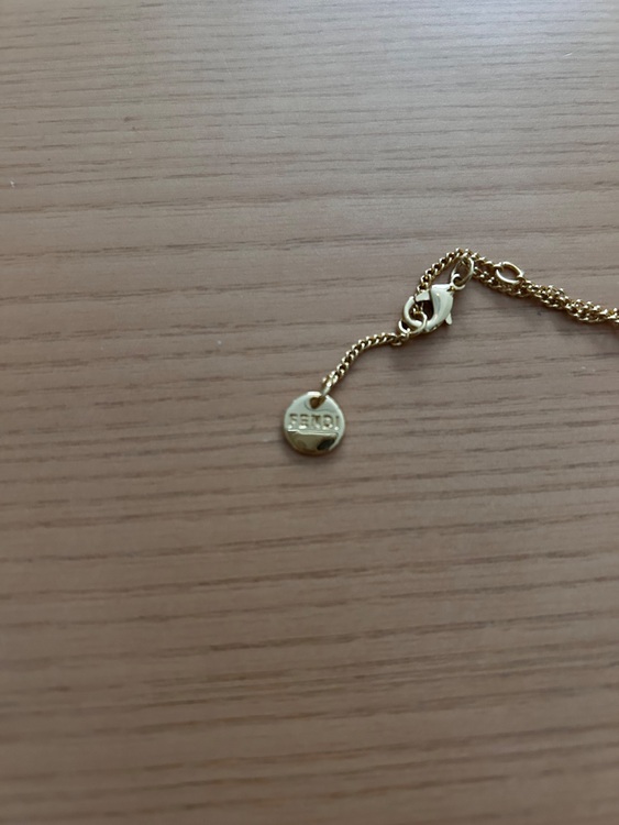 フェンディ  （ブランドバッグ）の商品画像 - 査定依頼日：2025年7月22日 - 最高査定価格：25,000円