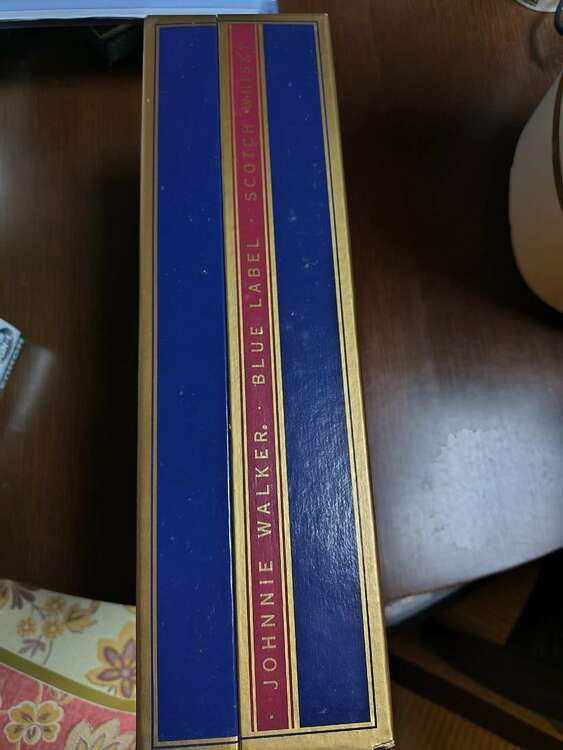 ウイスキー ジョニーウォーカー （お酒）の商品画像 - 査定依頼日：2025年1月17日 - 最高査定価格：13,000円