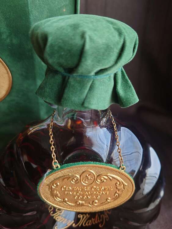 RAMY NARTIN CENTAURE CRISTAL バカラ（お酒）の商品画像 - 査定依頼日：2025年5月21日 - 最高査定価格：40,000円