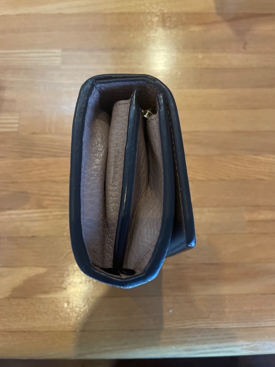 グッチ  （ブランドバッグ）の商品画像 - 査定依頼日：2025年6月16日 - 最高査定価格：18,000円