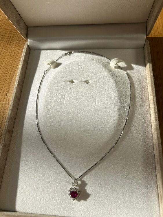 天然ルビー（宝石）の商品画像 - 査定依頼日：2025年1月24日 - 最高査定価格：120,000円