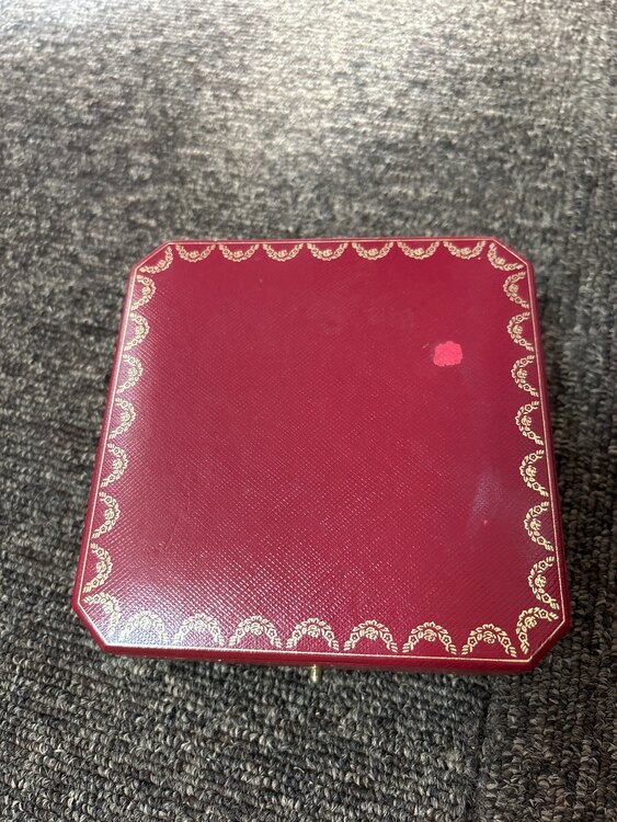 カルティエ　N7063200　Cドゥカルティエネックレス　保証書あり　（宝石）の商品画像 - 査定依頼日：2025年5月2日 - 最高査定価格：300,000円