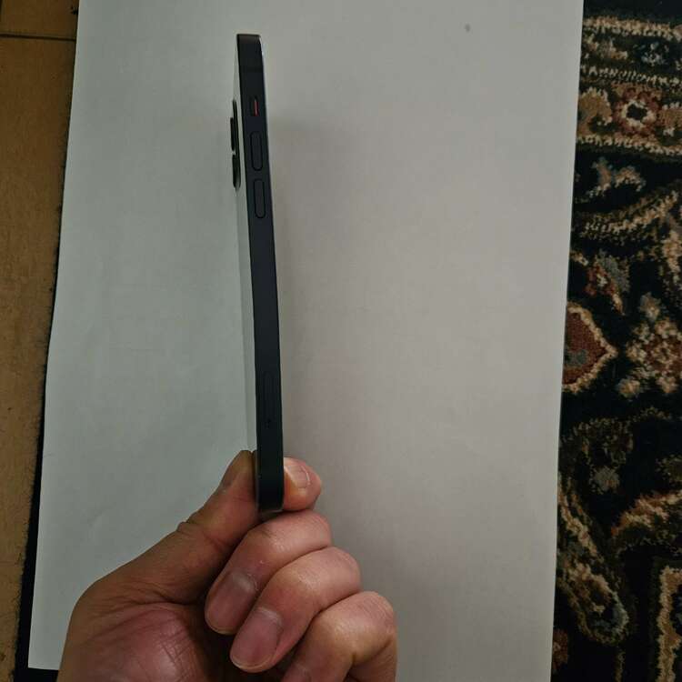 iPhone12（スマホ）の商品画像 - 査定依頼日：2025年1月24日 - 最高査定価格：26,000円