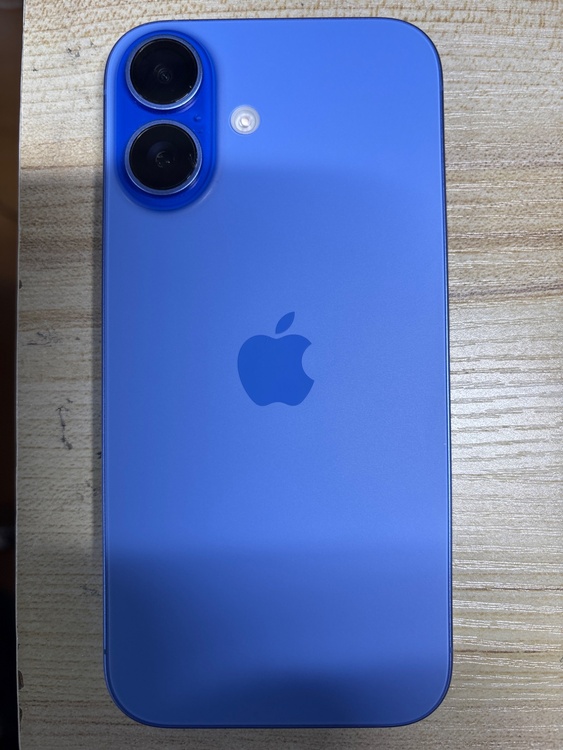 iPhone 16 128GB docomo（スマホ）の商品画像 - 査定依頼日：2026年4月1日 - 最高査定価格：80,000円