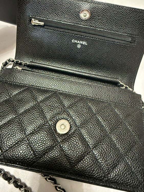 CHANELチェーンウォレット　キャビアスキン（ブランドバッグ）の商品画像 - 査定依頼日：2025年5月9日 - 最高査定価格：440,000円