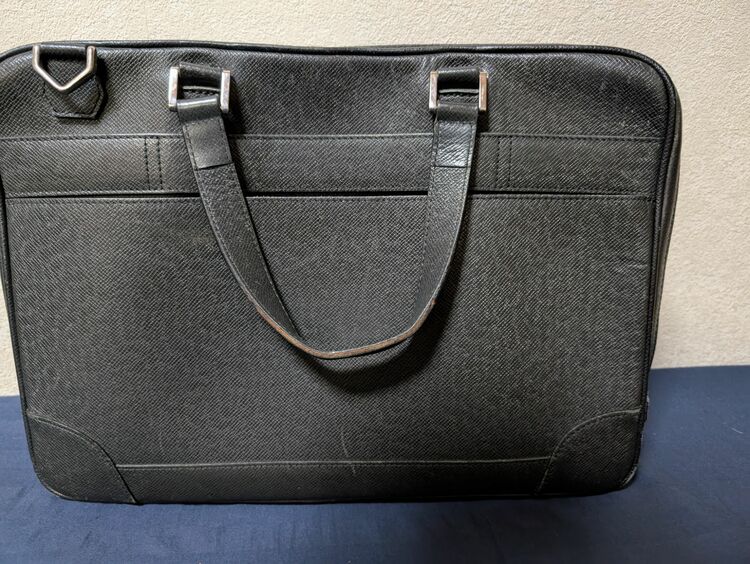 ルイヴィトン タイガ （ブランドバッグ）の商品画像 - 査定依頼日：2025年9月13日 - 最高査定価格：60,000円