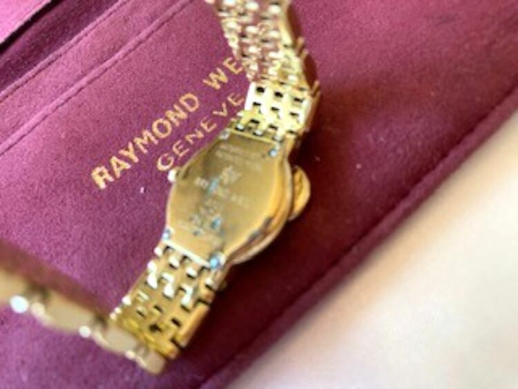 その他 その他 raymond weil geneve fideli（高級時計）の商品画像 - 査定依頼日：2025年7月21日 - 最高査定価格：18,000円