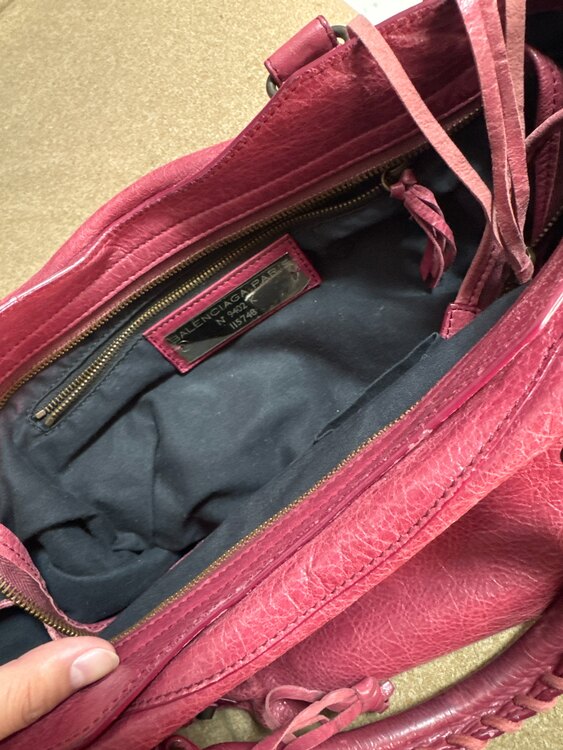 シティ（ブランドバッグ）の商品画像 - 査定依頼日：2025年1月27日 - 最高査定価格：40,000円