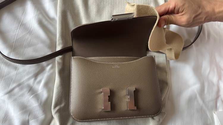 エルメス コンスタンス （ブランドバッグ）の商品画像 - 査定依頼日：2025年6月7日 - 最高査定価格：100,000円