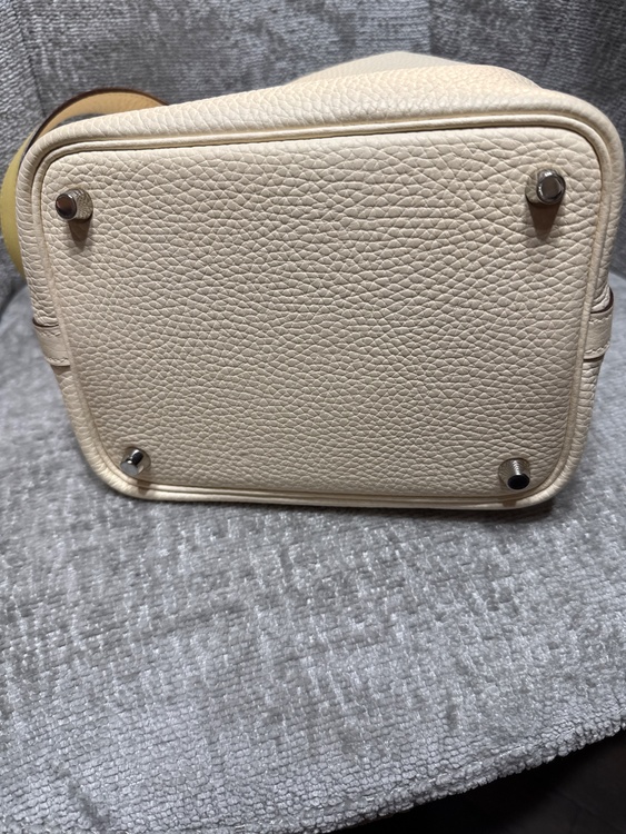 ピコタンロックPM（ブランドバッグ）の商品画像 - 査定依頼日：2025年12月21日 - 最高査定価格：320,000円