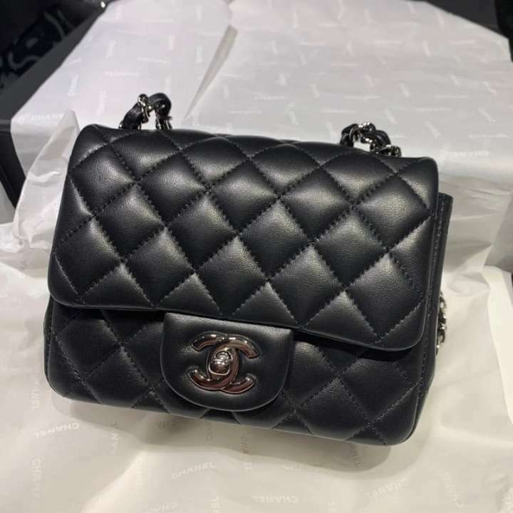 CHANEL A35200 Y04059 94305（ブランドバッグ）の商品画像 - 査定依頼日：2025年1月18日 - 最高査定価格：400,000円
