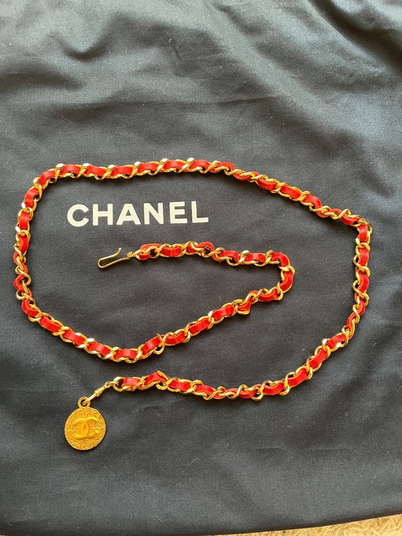 チェーンベルト（ブランド財布・小物）の商品画像 - 査定依頼日：2025年6月27日 - 最高査定価格：40,000円