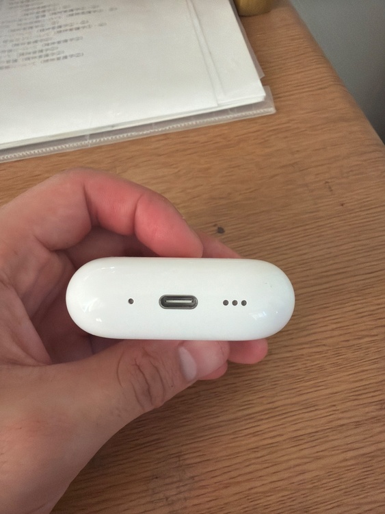 AirPodspro3（オーディオ・スピーカー）の商品画像 - 査定依頼日：2026年8月6日 - 最高査定価格：11,000円