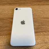 iPhoneSE第二世代128GB（スマホ）の商品画像 - 査定依頼日：2023年5月7日 - 最高査定価格：16,000円