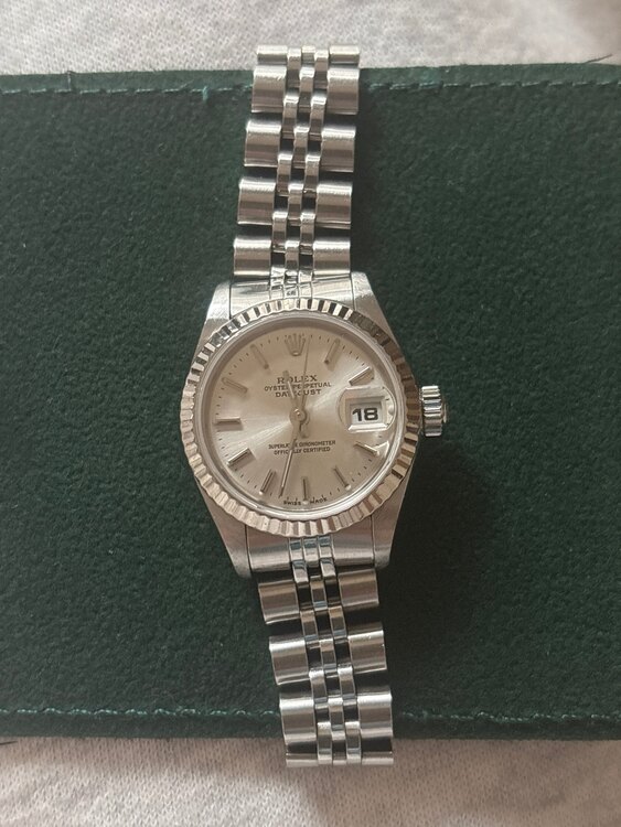 ロレックス デイトジャスト 6917（高級時計）の商品画像 - 査定依頼日：2025年5月24日 - 最高査定価格：620,000円