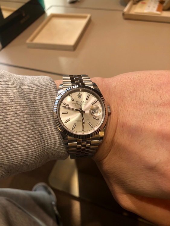 ロレックス デイトジャスト （高級時計）の商品画像 - 査定依頼日：2025年11月8日 - 最高査定価格：2,120,000円