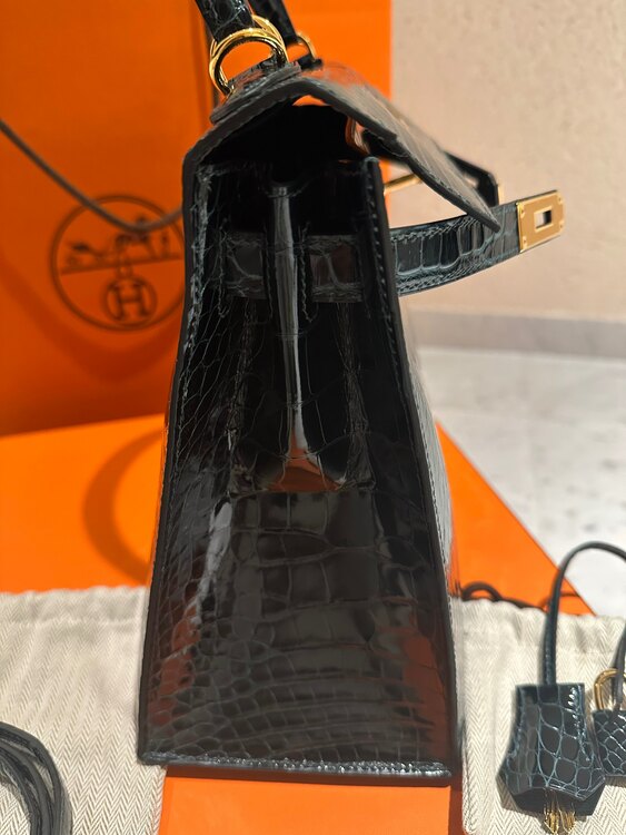 エルメス ケリー （ブランドバッグ）の商品画像 - 査定依頼日：2025年1月29日 - 最高査定価格：1,200,000円