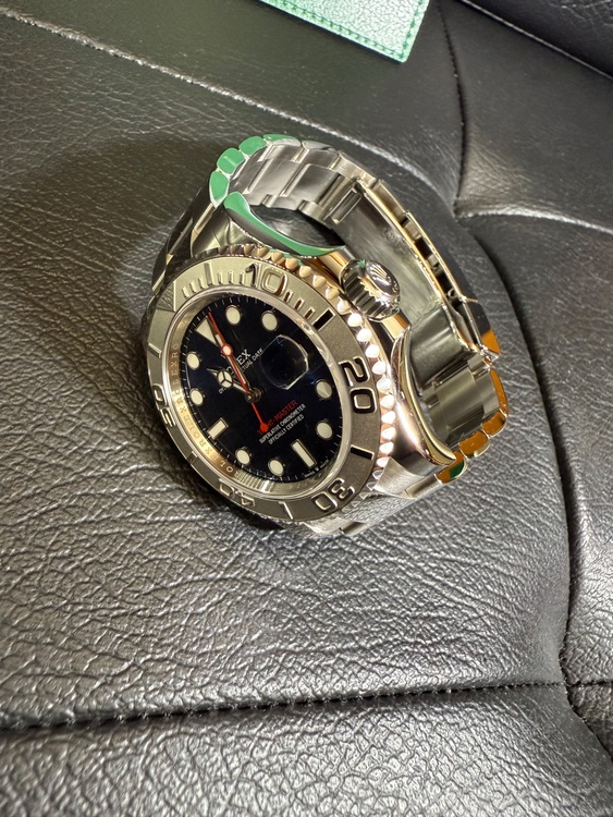 ロレックス ヨットマスター 12662（高級時計）の商品画像 - 査定依頼日：2025年8月11日 - 最高査定価格：2,150,000円