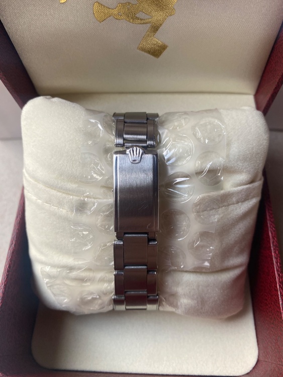 ロレックス パーペチュアルデイト 1500（高級時計）の商品画像 - 査定依頼日：2026年4月6日 - 最高査定価格：350,000円