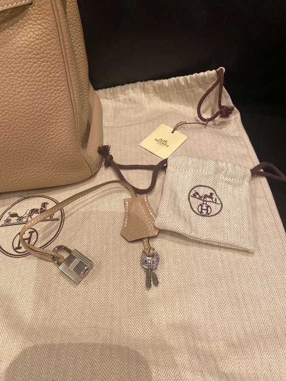 エルメス バーキン （ブランドバッグ）の商品画像 - 査定依頼日：2025年8月30日 - 最高査定価格：1,800,000円