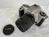 EOS kiss3（カメラ）の商品画像 - 査定依頼日：2025年5月3日 - 最高査定価格：800円