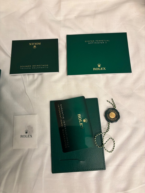 ロレックス GMTマスター 、（高級時計）の商品画像 - 査定依頼日：2026年2月7日 - 最高査定価格：3,130,000円