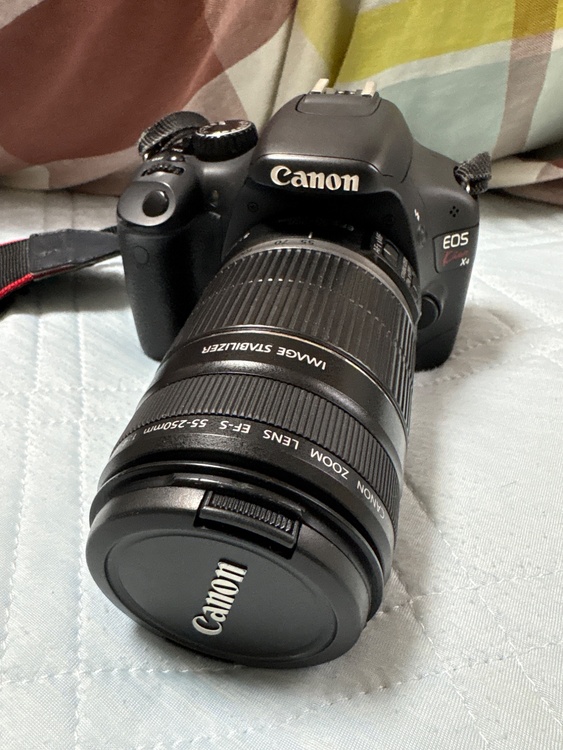 EOKissx4（カメラ）の商品画像 - 査定依頼日：2026年3月11日 - 最高査定価格：12,000円