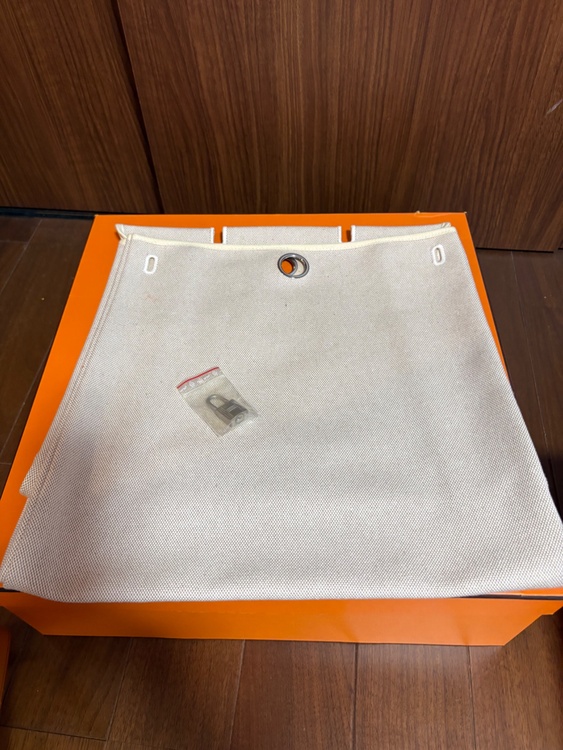 エールバック（ブランドバッグ）の商品画像 - 査定依頼日：2026年1月5日 - 最高査定価格：130,000円