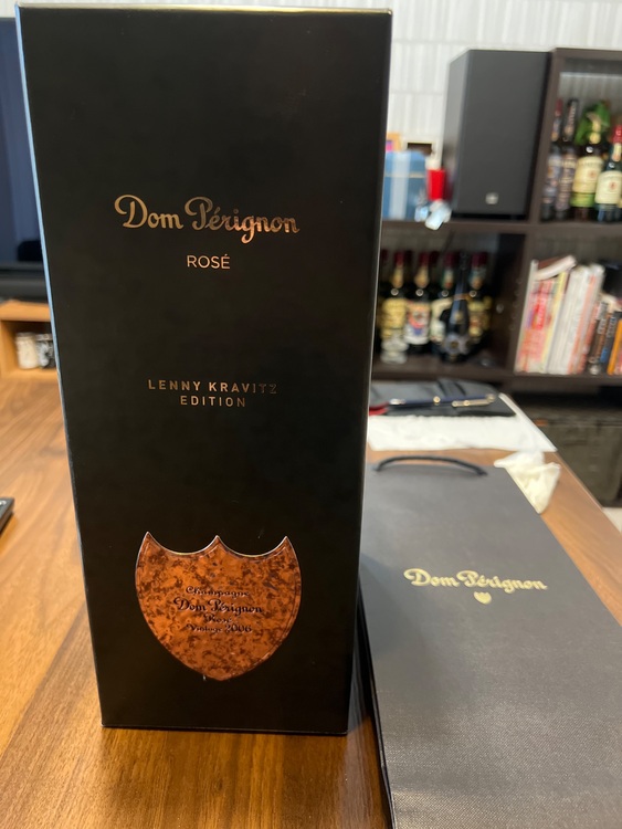 ドン・ペリニヨン　ロゼ2006 Lenny Kravitz Edition（お酒）の商品画像 - 査定依頼日：2025年8月11日 - 最高査定価格：33,000円