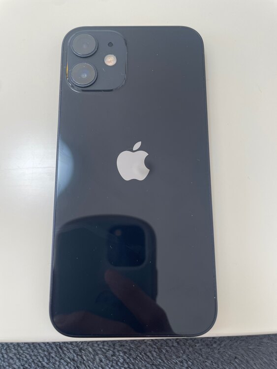 iPhone（スマホ）の商品画像 - 査定依頼日：2024年12月19日 - 最高査定価格：20,000円