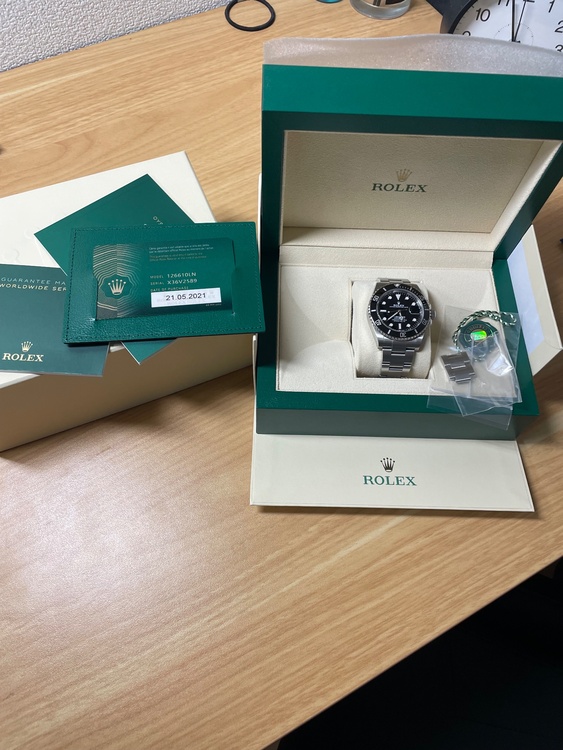 ロレックス サブマリーナー 126610L（高級時計）の商品画像 - 査定依頼日：2025年12月25日 - 最高査定価格：2,100,000円