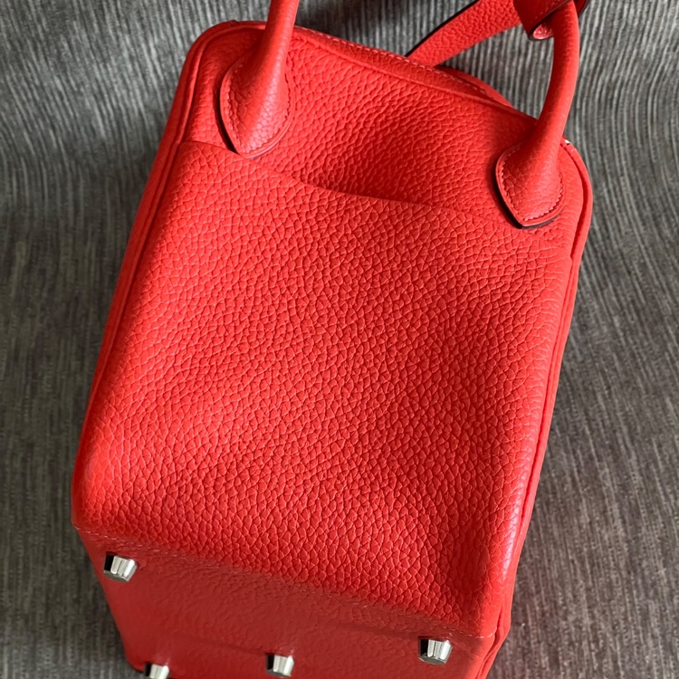 エルメス リンディ （ブランドバッグ）の商品画像 - 査定依頼日：2026年4月21日 - 最高査定価格：650,000円