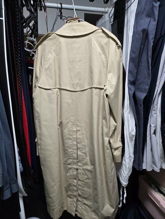 BURBERRY トレンチコート（古着・ファッション）の商品画像 - 査定依頼日：2026年4月27日 - 最高査定価格：100,000円