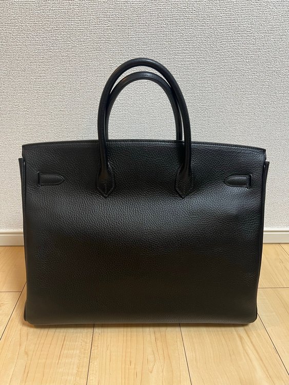 バーキン40 ゴールド金具　ブラック（ブランドバッグ）の商品画像 - 査定依頼日：2023年2月14日 - 最高査定価格：905,000円