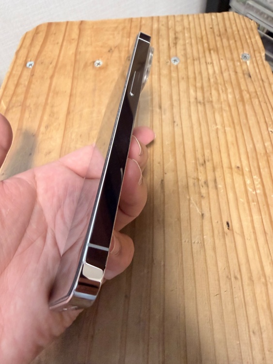 型番がわかりません。初期設定してしまいました。（スマホ）の商品画像 - 査定依頼日：2026年2月15日 - 最高査定価格：60,000円