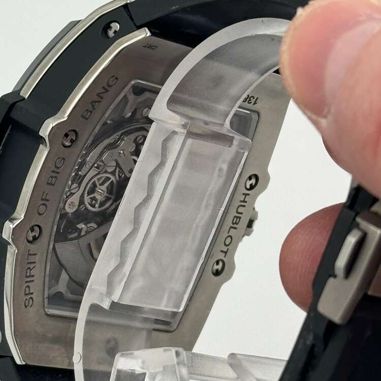 ウブロ ビックバン （高級時計）の商品画像 - 査定依頼日：2025年3月20日 - 最高査定価格：1,400,000円