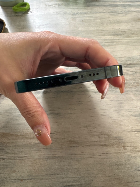 iPhone 12 Pro 128GB SIMフリー（スマホ）の商品画像 - 査定依頼日：2026年3月13日 - 最高査定価格：32,000円