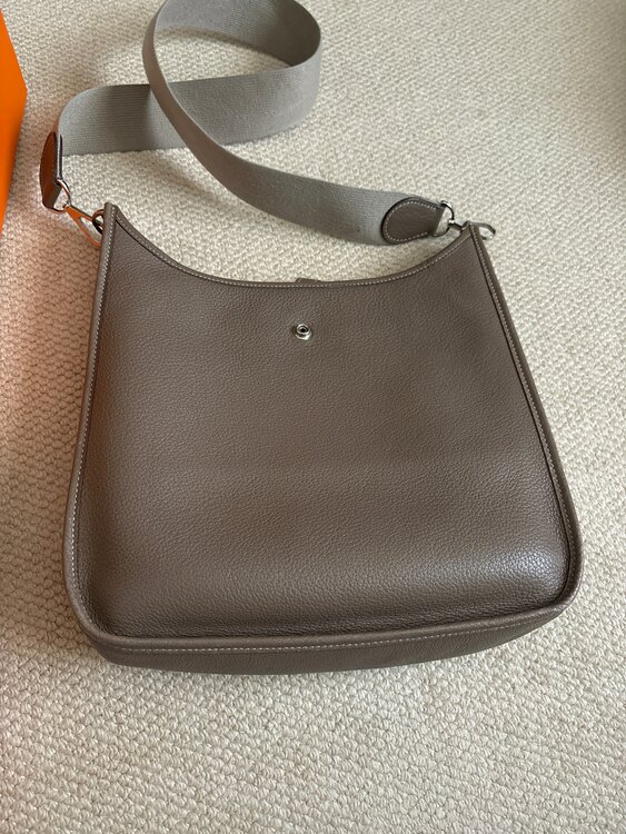 PM（ブランドバッグ）の商品画像 - 査定依頼日：2025年4月29日 - 最高査定価格：280,000円