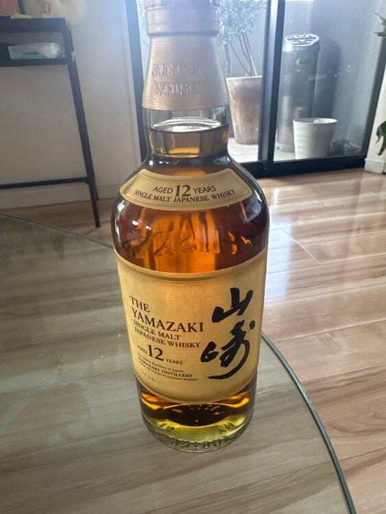 ウイスキー サントリー山崎 （お酒）の商品画像 - 査定依頼日：2025年5月28日 - 最高査定価格：19,000円