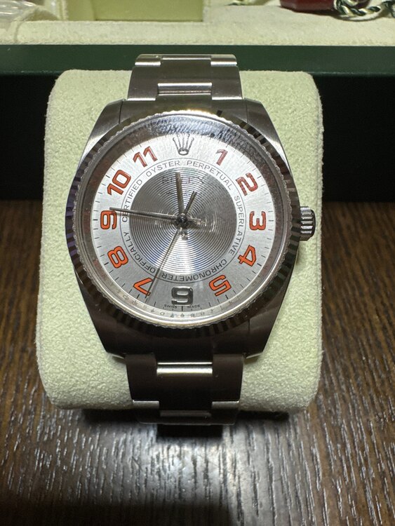 ロレックス エアキング 11421（高級時計）の商品画像 - 査定依頼日：2025年3月26日 - 最高査定価格：400,000円