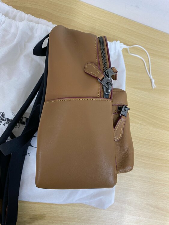 リュック（ブランドバッグ）の商品画像 - 査定依頼日：2026年4月11日 - 最高査定価格：7,000円