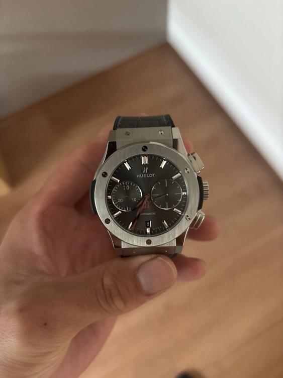 ウブロ クラシックフュージョン 521.NX7071.lq（高級時計）の商品画像 - 査定依頼日：2025年6月8日 - 最高査定価格：750,000円