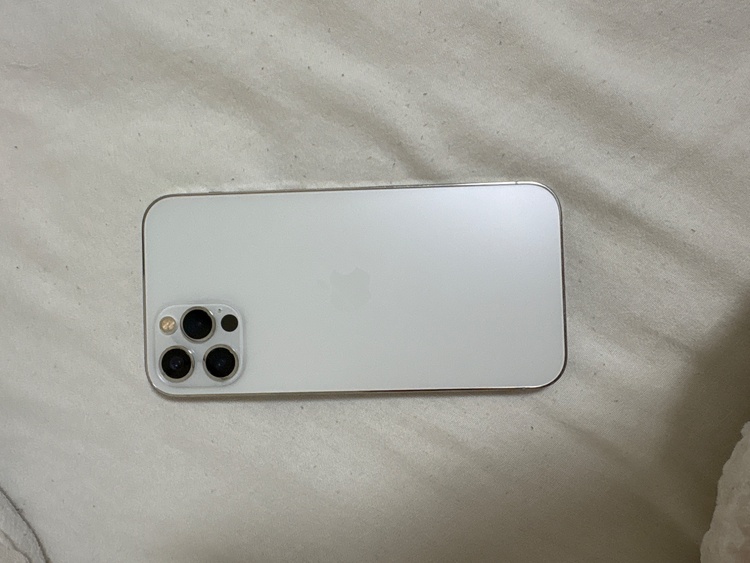 iPhone 12 Pro 128GB SIMフリー（スマホ）の商品画像 - 査定依頼日：2026年2月23日 - 最高査定価格：28,000円